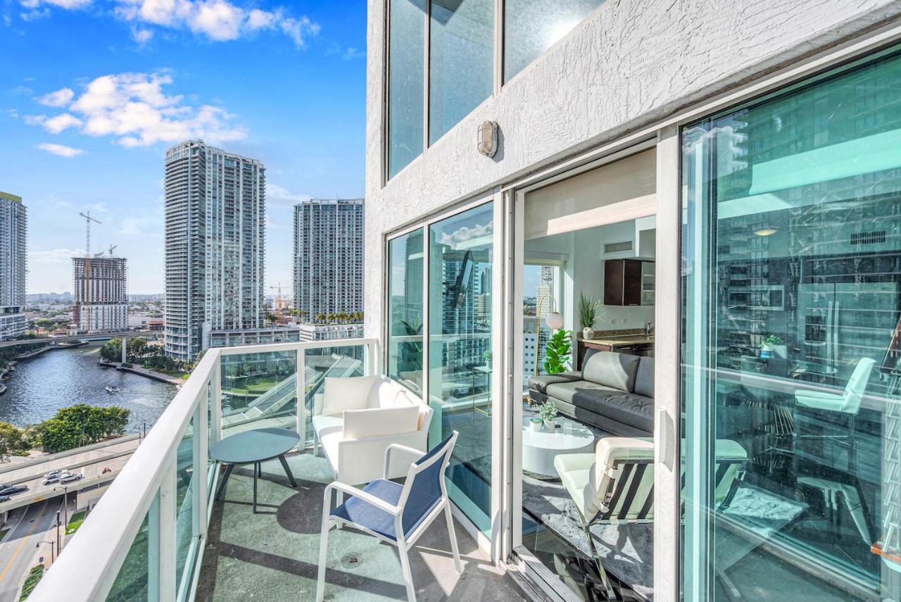 Iconic 2 Bedroom Loft Brickell-Stunning Views Miami Buitenkant foto