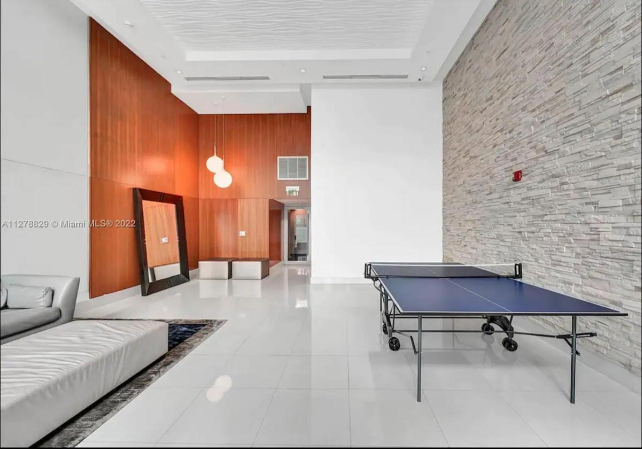 Iconic 2 Bedroom Loft Brickell-Stunning Views Miami Buitenkant foto